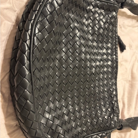 Bottega Veneta
Intrecciato Leather Hobo Bag authentic - Picture 3 of 10